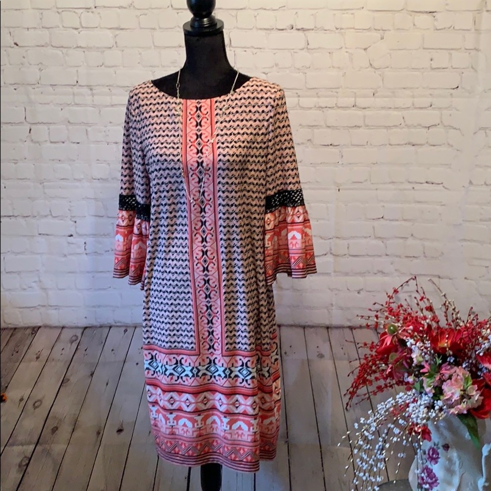 Women’s dress